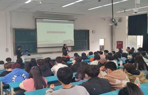 QBRU(ZX4}Q_BXPQ5`7G1%{Q